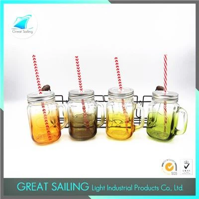 Murerkrukker av glass med lokk og sugerør