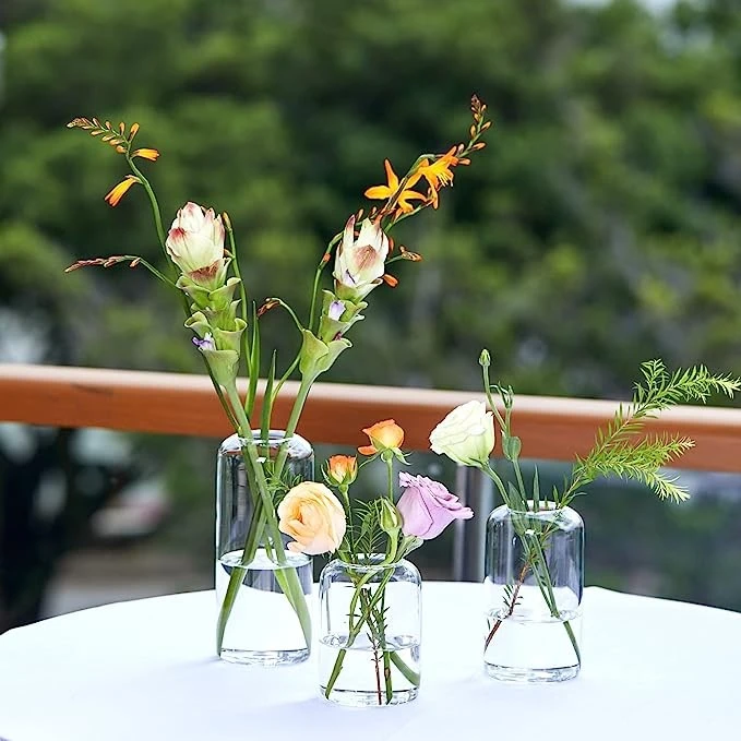 Simplicity Bud Vase